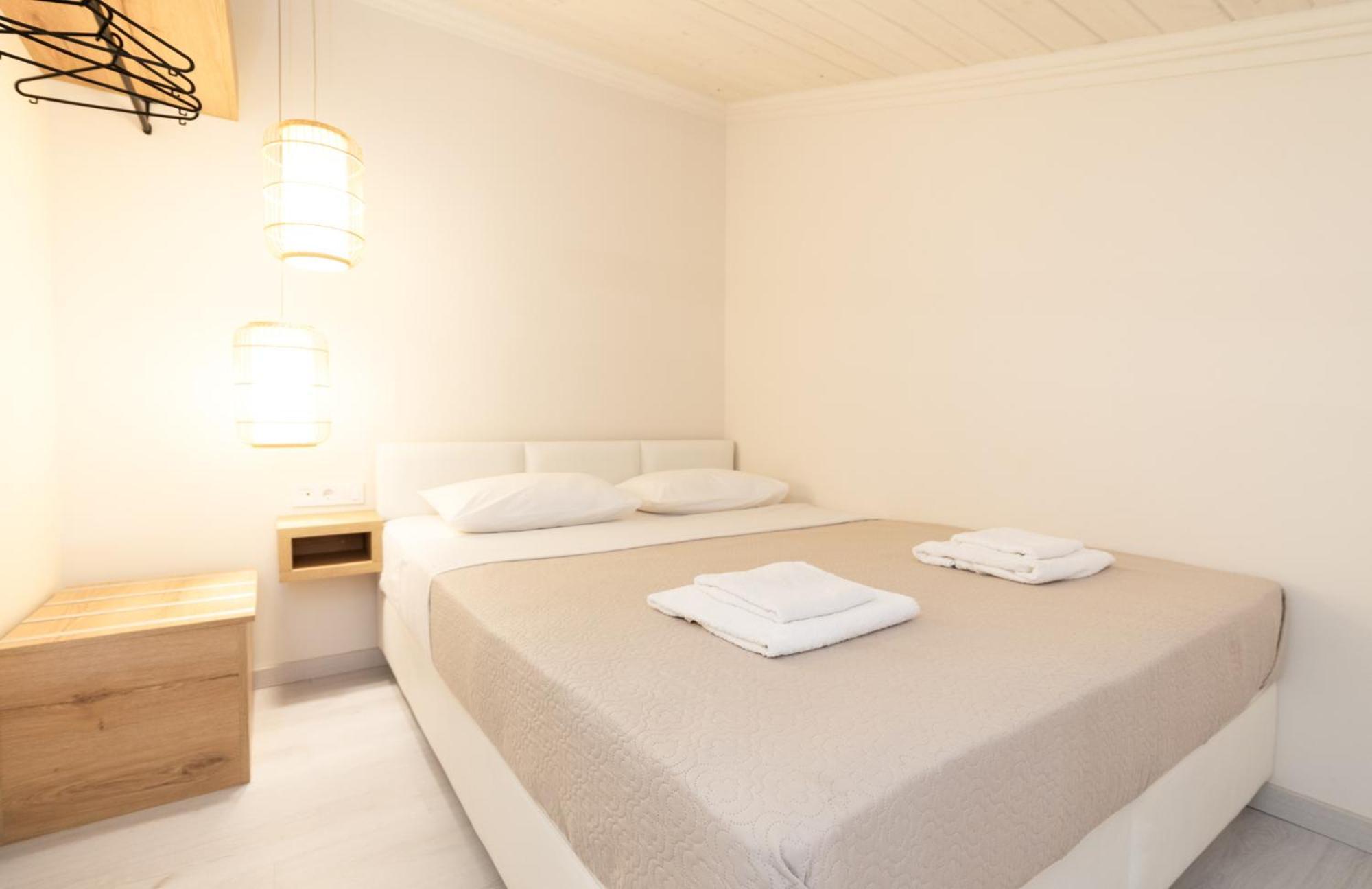 Mystery Suites And Apartments เนปอรอย ภายนอก รูปภาพ