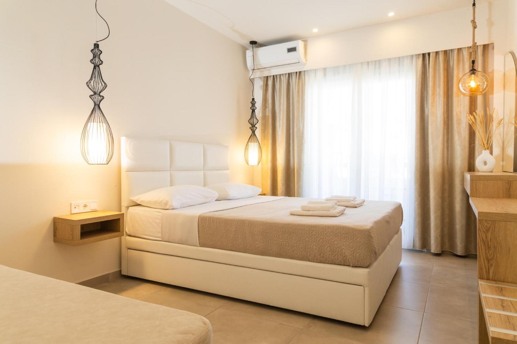 Mystery Suites And Apartments เนปอรอย ภายนอก รูปภาพ