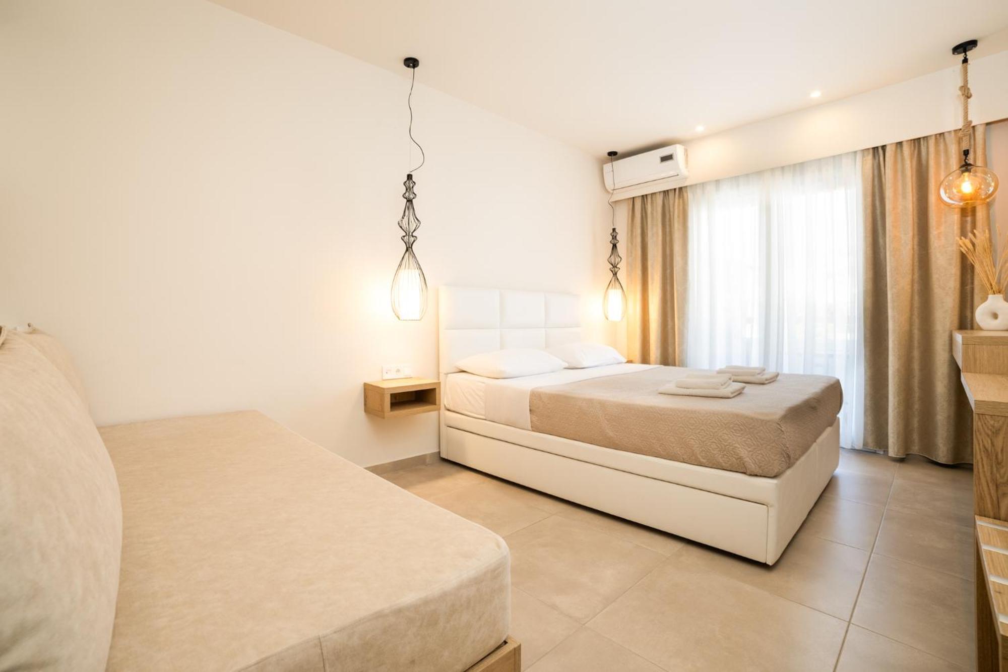 Mystery Suites And Apartments เนปอรอย ภายนอก รูปภาพ